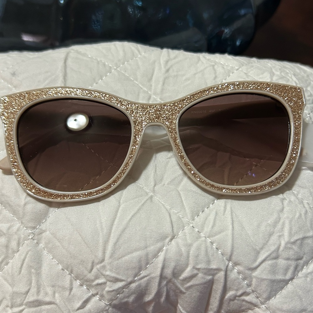 Kenneth Cole Reaction Gold Glitter Sunglasses Classic Style